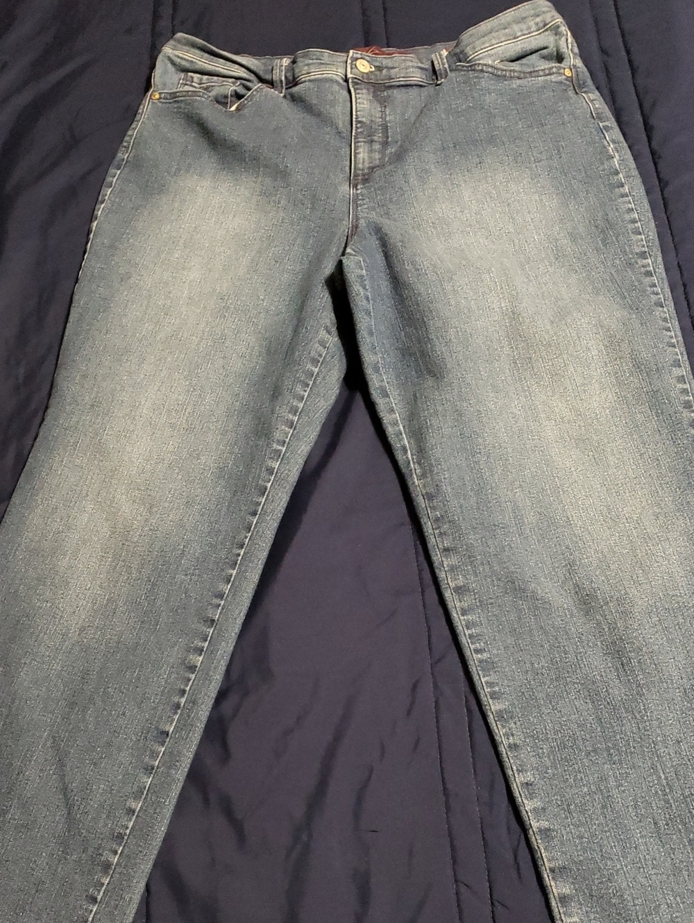 Men's Straight Jeans in Light Blue Wash..strechy ...w=36-L=29